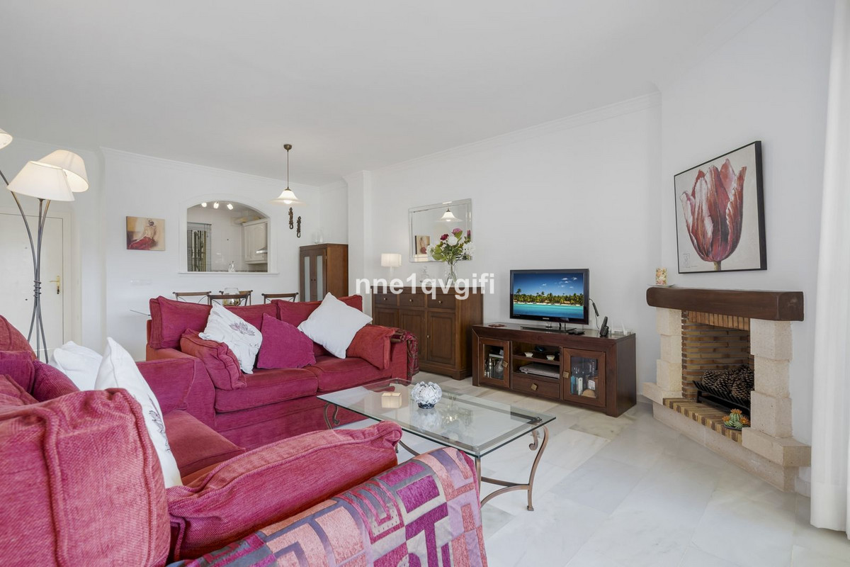 2 bedroom Apartments for sale in Calahonda – R5167570