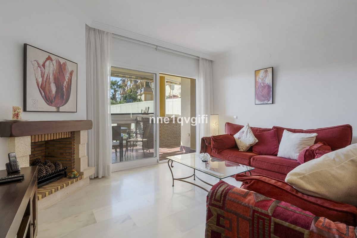 2 bedroom Apartments for sale in Calahonda – R5167570