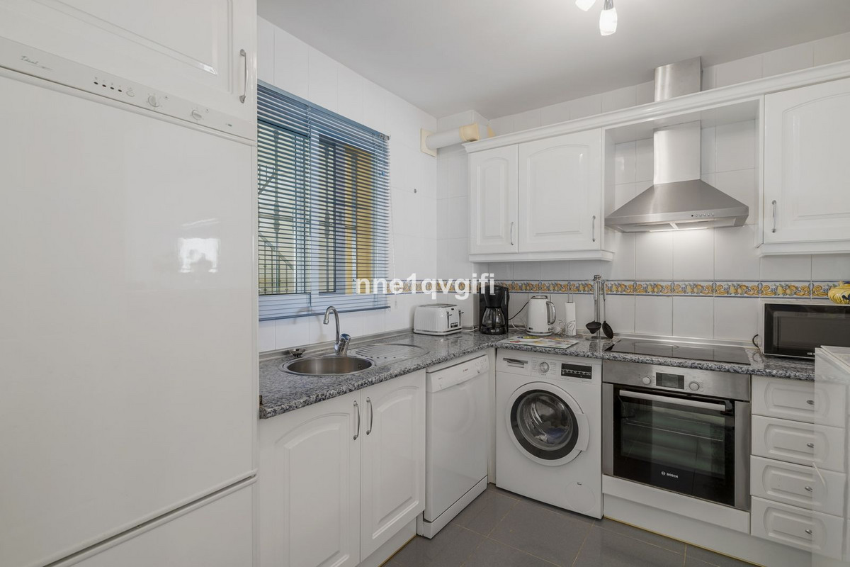 2 bedroom Apartments for sale in Calahonda – R5167570