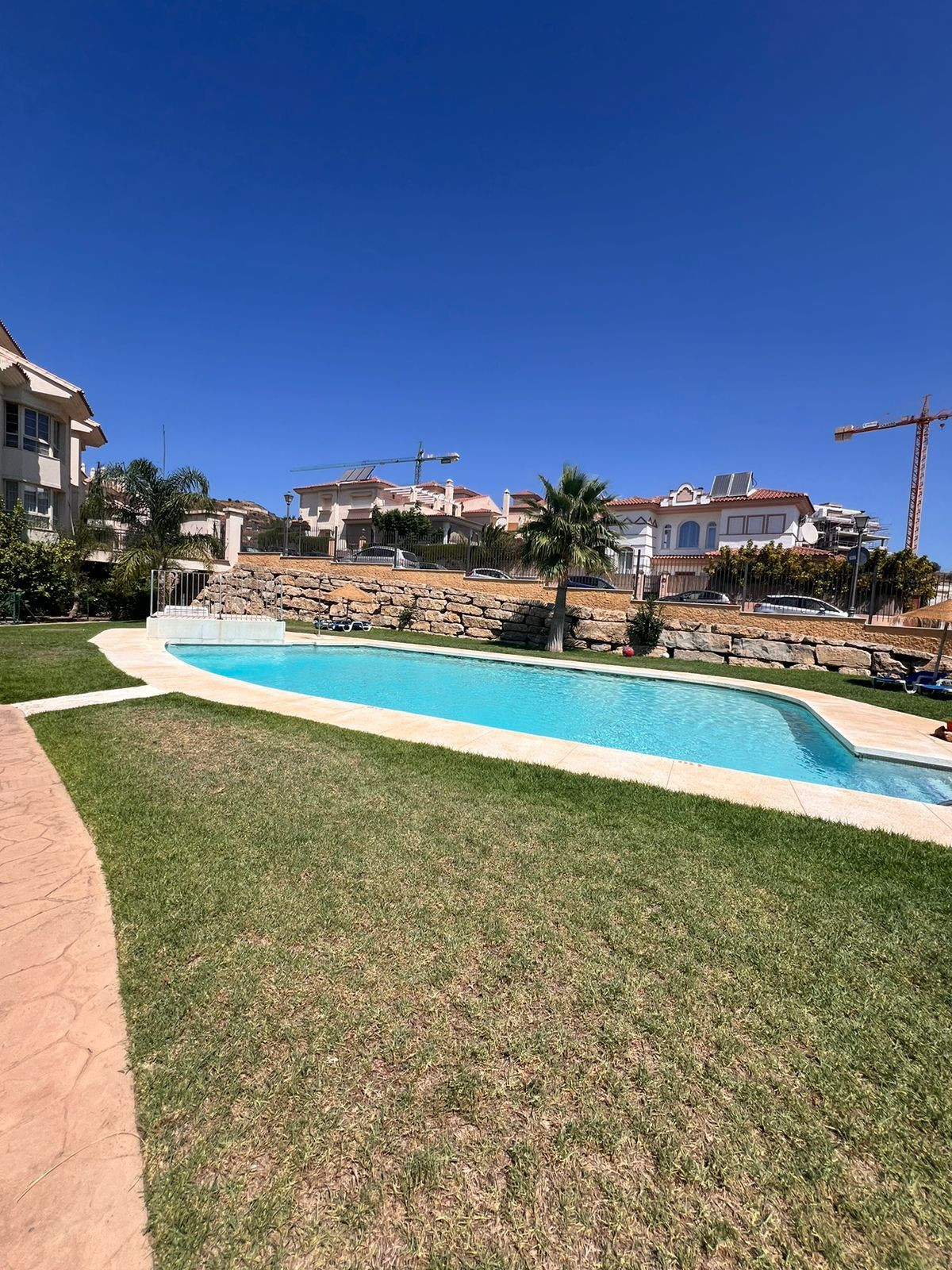 Apartamentos de 3 dormitorios en venta en Mijas – R5142967