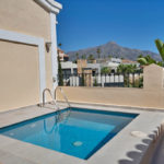 Adosados de 5 dormitorios en venta en Marbella – R5189632