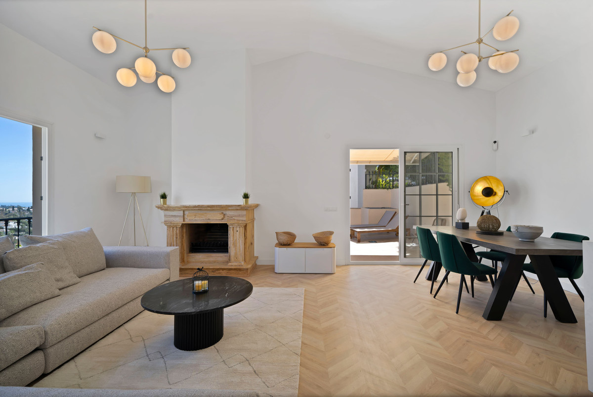 Adosados de 5 dormitorios en venta en Marbella – R5189632