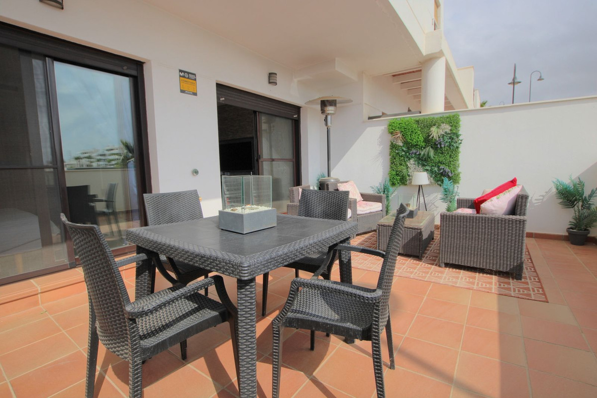 Apartamentos de 2 dormitorios en venta en La Cala de Mijas – R5182360