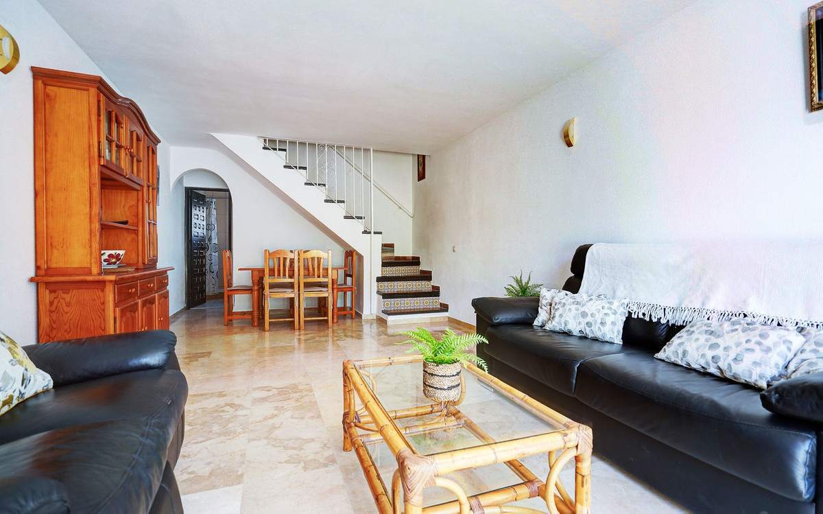 Adosados de 2 dormitorios en venta en Marbella – R5179339 Adosados de 2 dormitorios en venta en Marbella – R5179339
