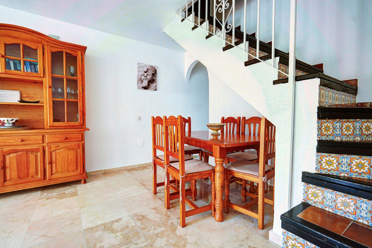 Adosados de 2 dormitorios en venta en Marbella – R5179339 Adosados de 2 dormitorios en venta en Marbella – R5179339