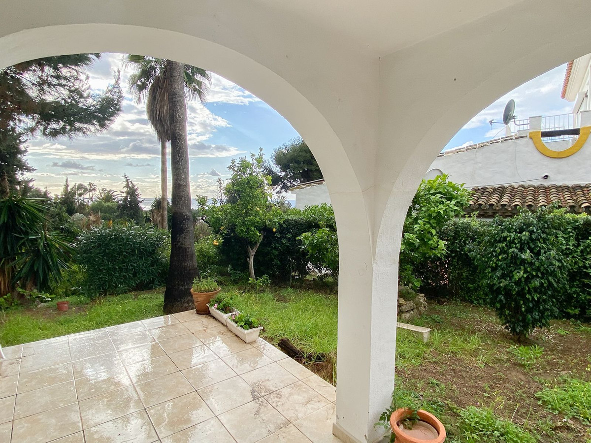 3 bedroom Villas for sale in Calahonda – R4908952