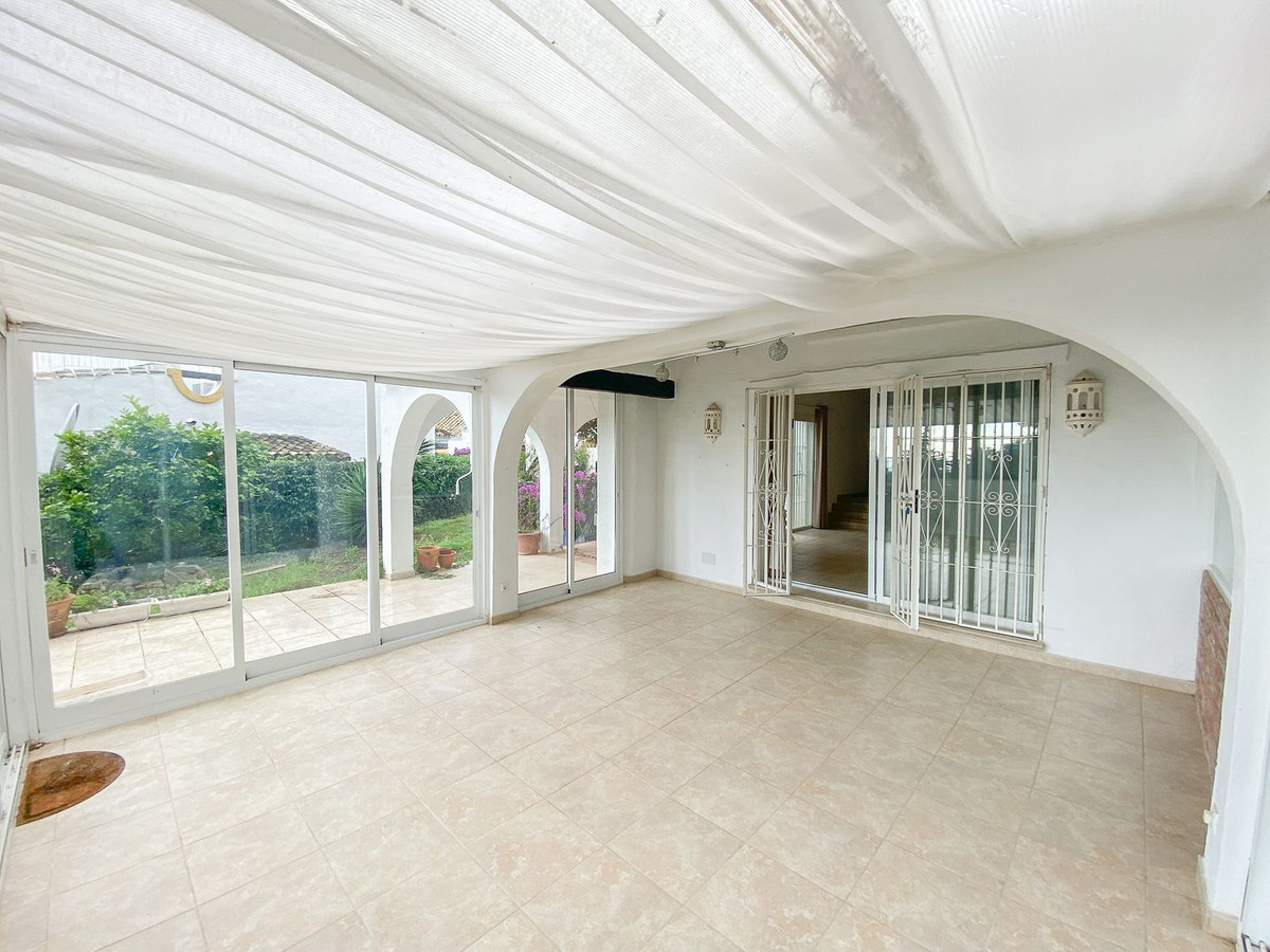 3 bedroom Villas for sale in Calahonda – R4908952