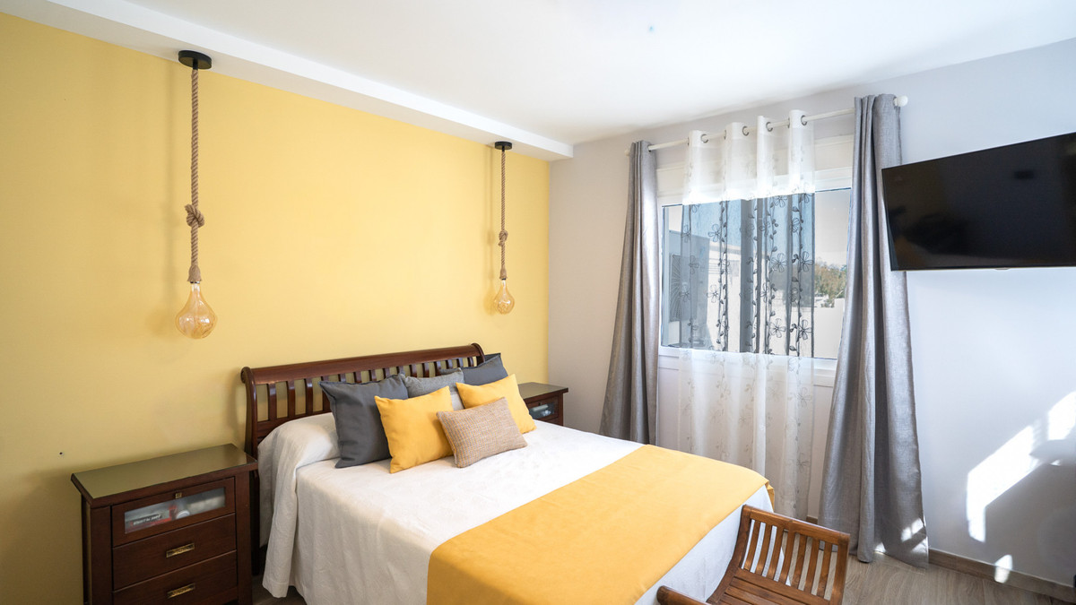 2 bedroom Apartments for sale in Marbella – R5174011