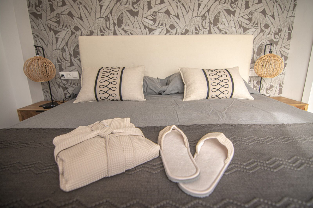2 bedroom Penthouses for sale in Marbella – R5186230