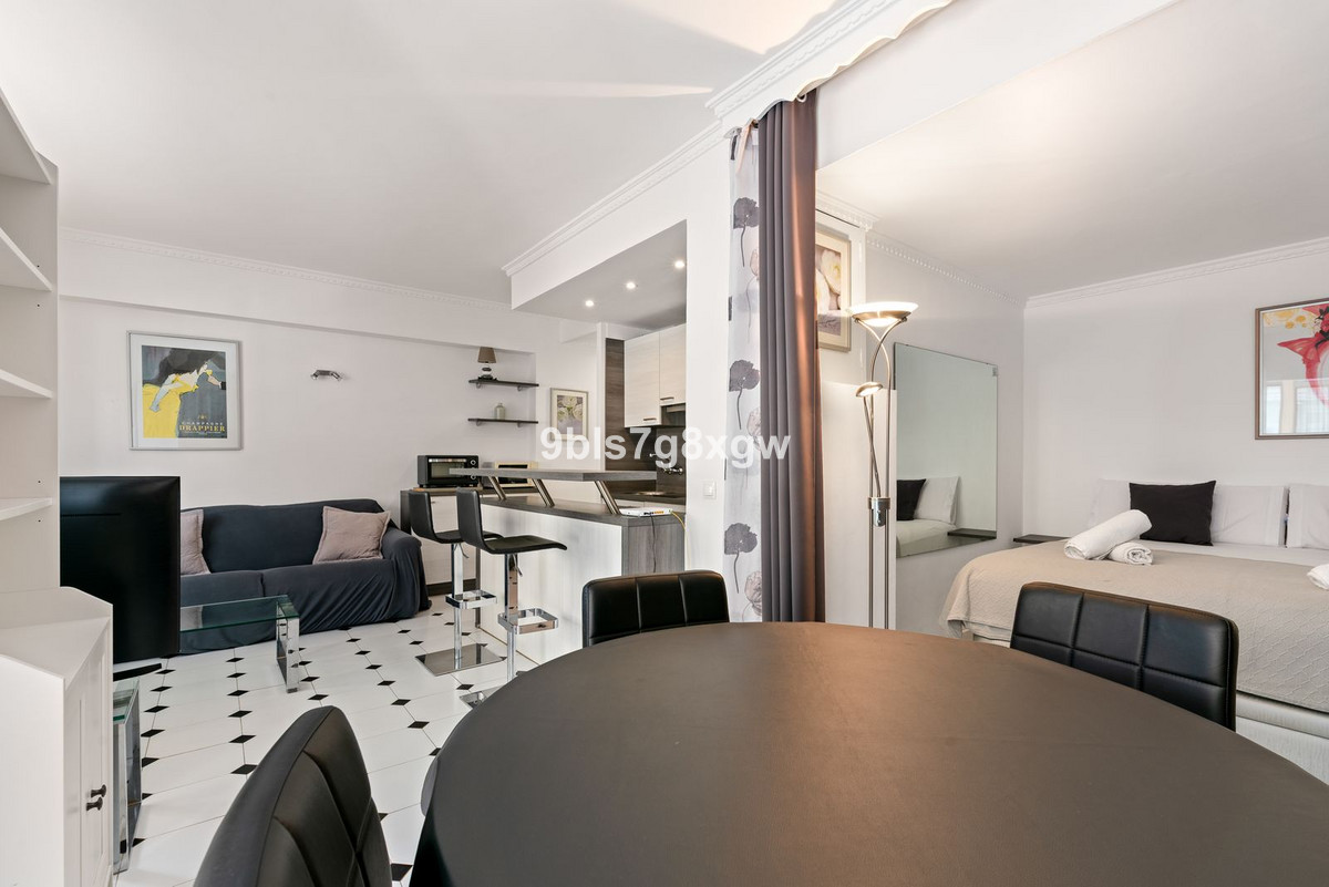 1 bedroom Apartments for sale in Marbella – R5173567