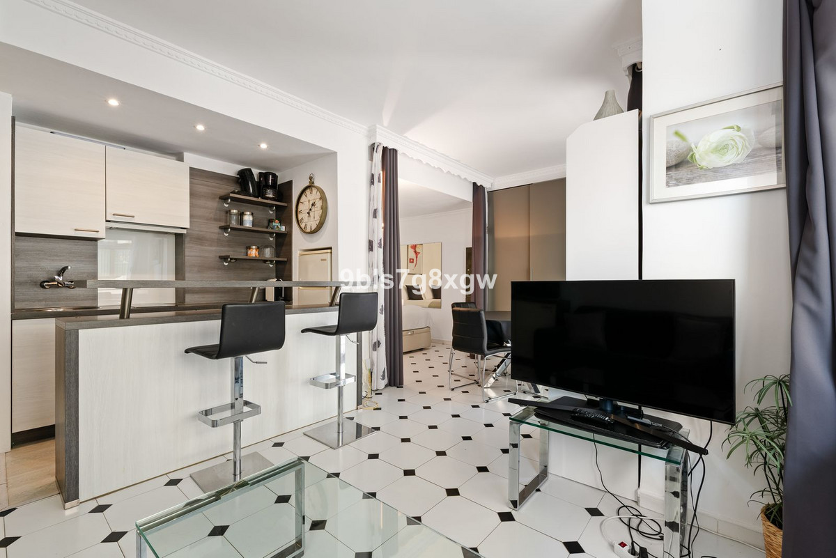 1 bedroom Apartments for sale in Marbella – R5173567