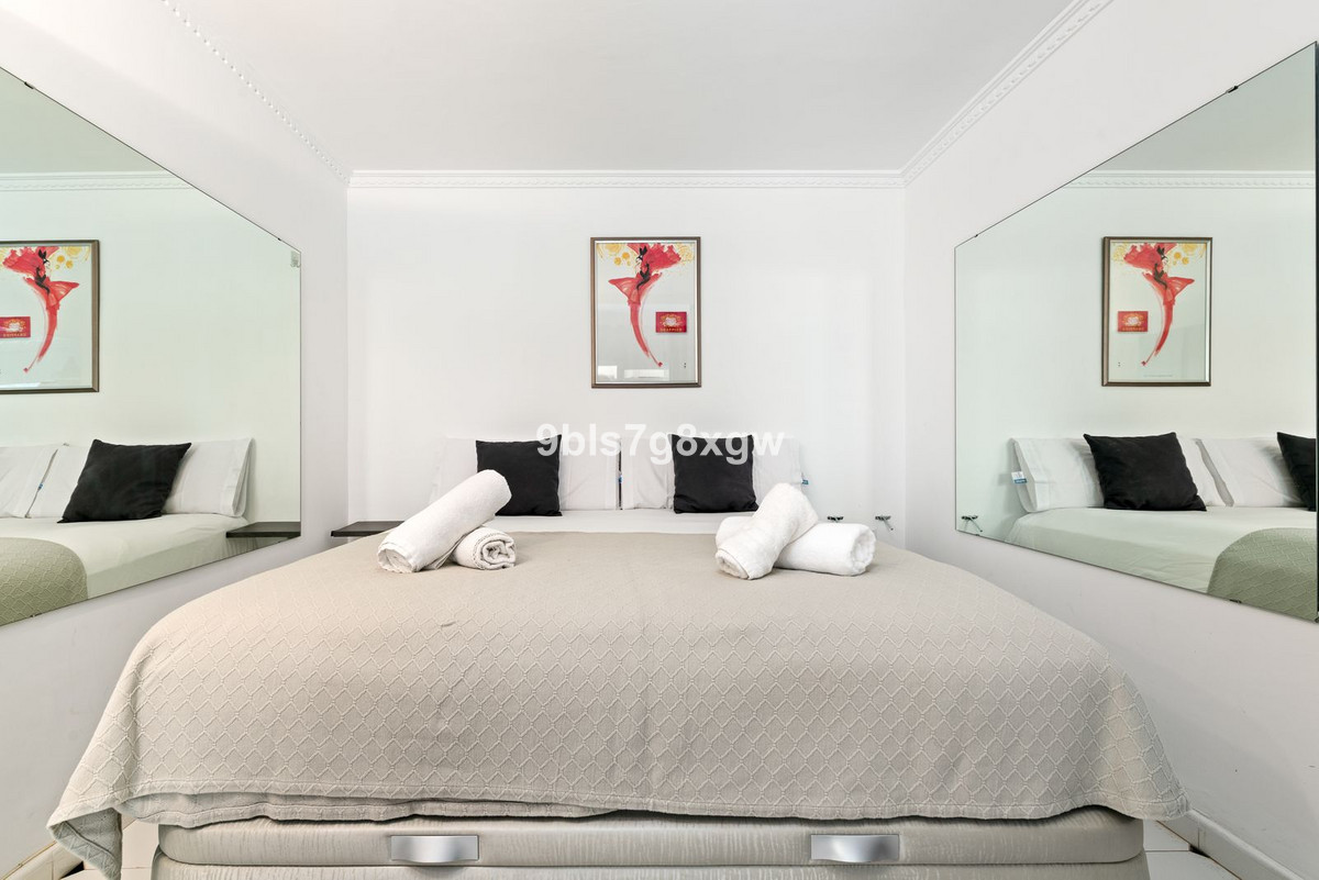 1 bedroom Apartments for sale in Marbella – R5173567