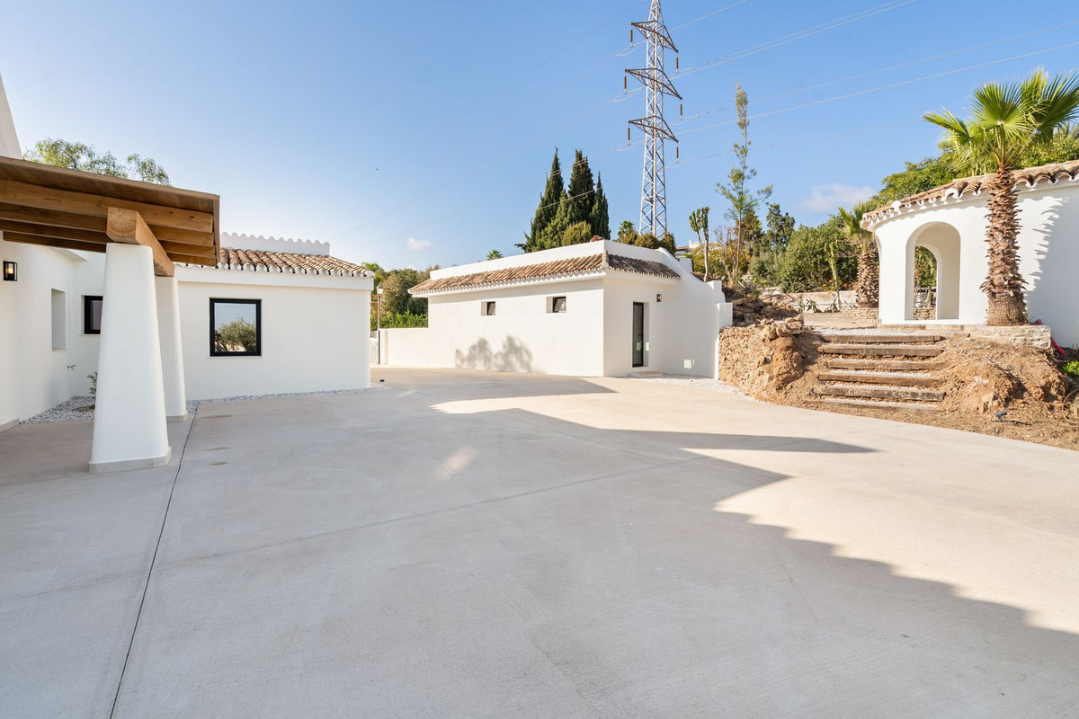 Villas de 5 dormitorios en venta en El Rosario – R5192215