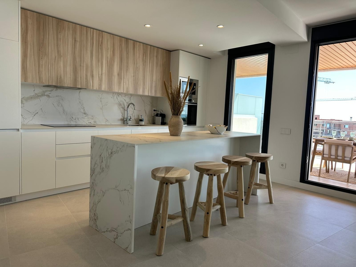 Apartamentos de 3 dormitorios en venta en Selwo – R5162590