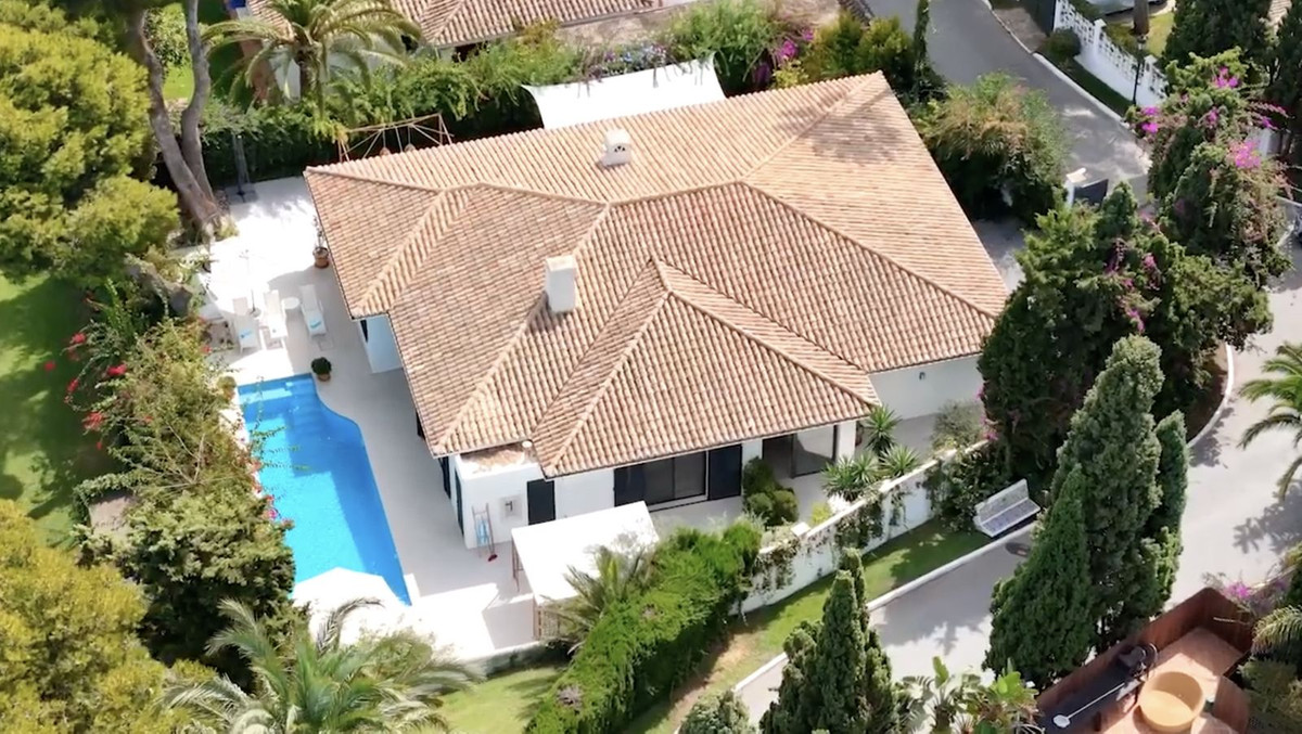 5 bedroom Villas for sale in Los Monteros – R5191639 5 bedroom Villas for sale in Los Monteros – R5191639