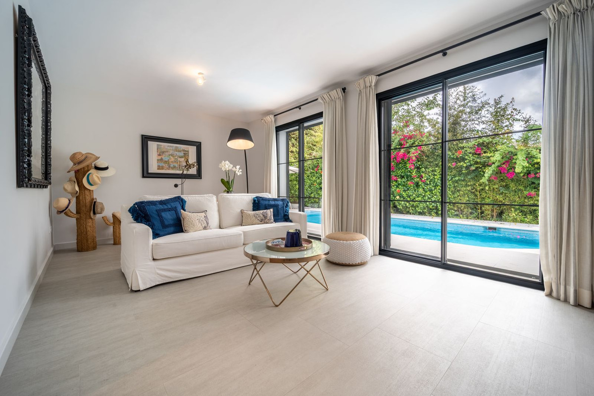 5 bedroom Villas for sale in Los Monteros – R5191639 5 bedroom Villas for sale in Los Monteros – R5191639