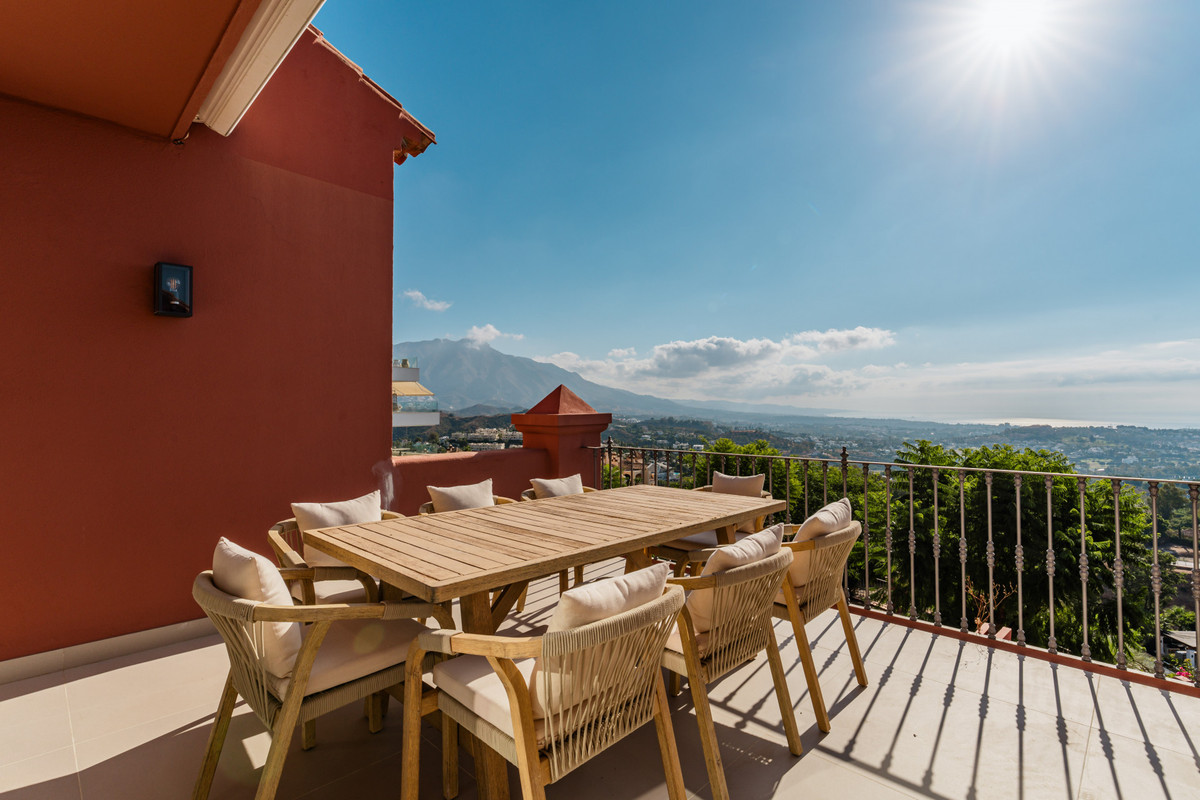 Apartamentos de 4 dormitorios en venta en La Quinta – R5177716