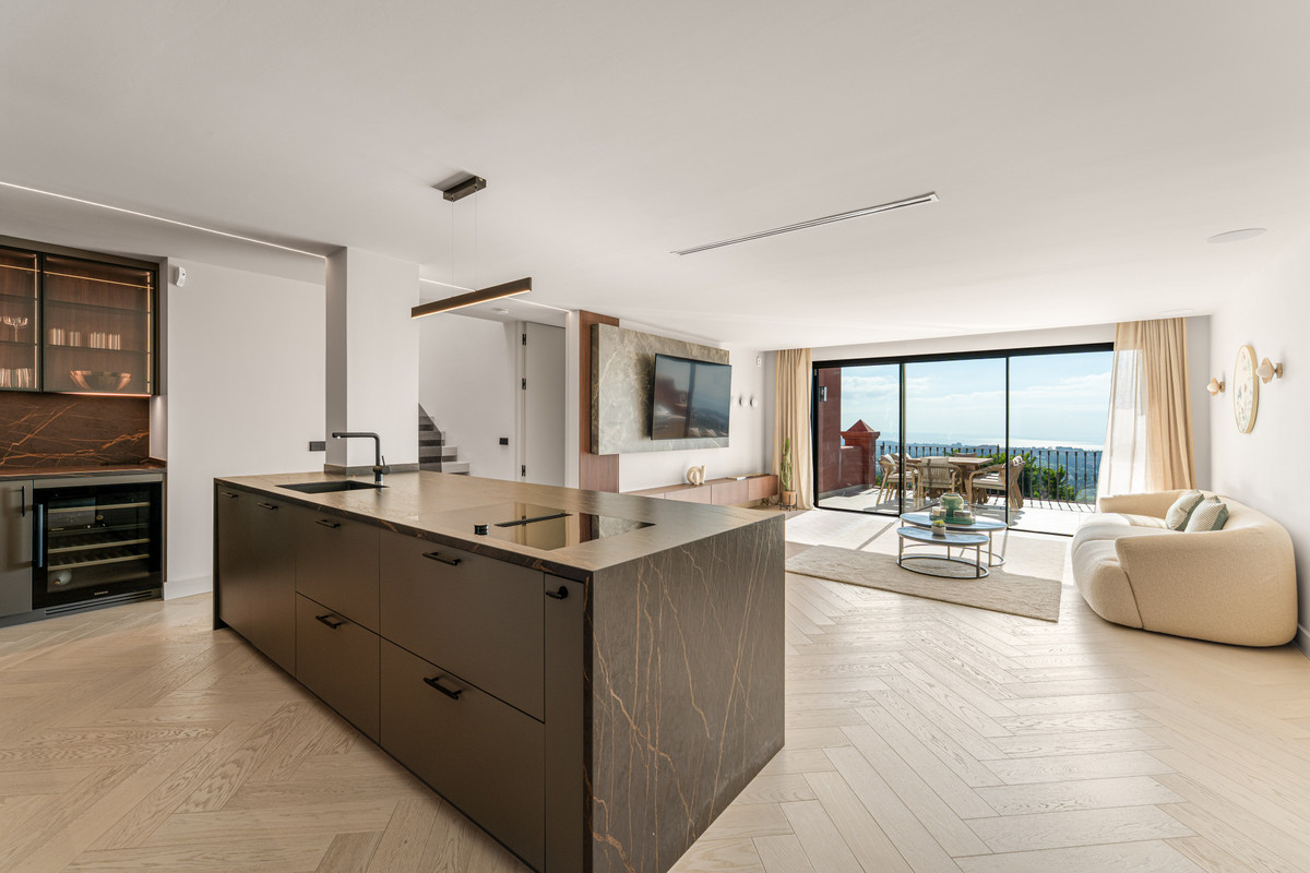 Apartamentos de 4 dormitorios en venta en La Quinta – R5177716