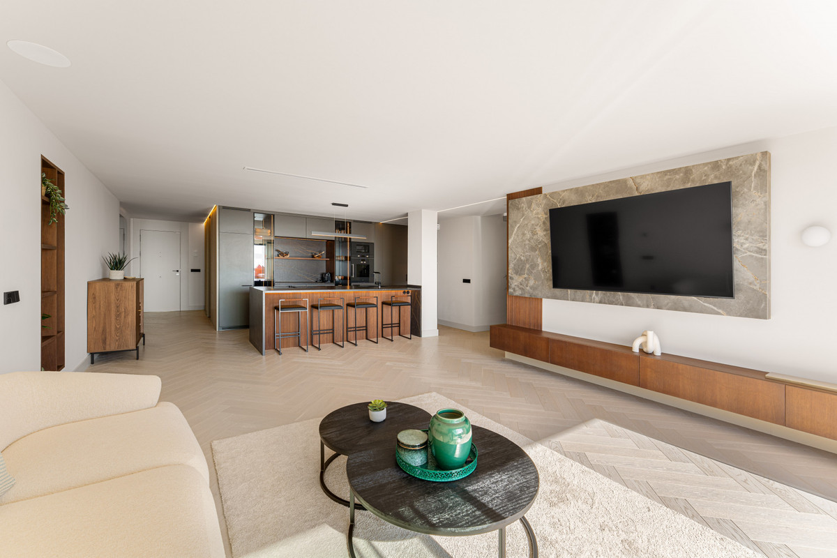Apartamentos de 4 dormitorios en venta en La Quinta – R5177716