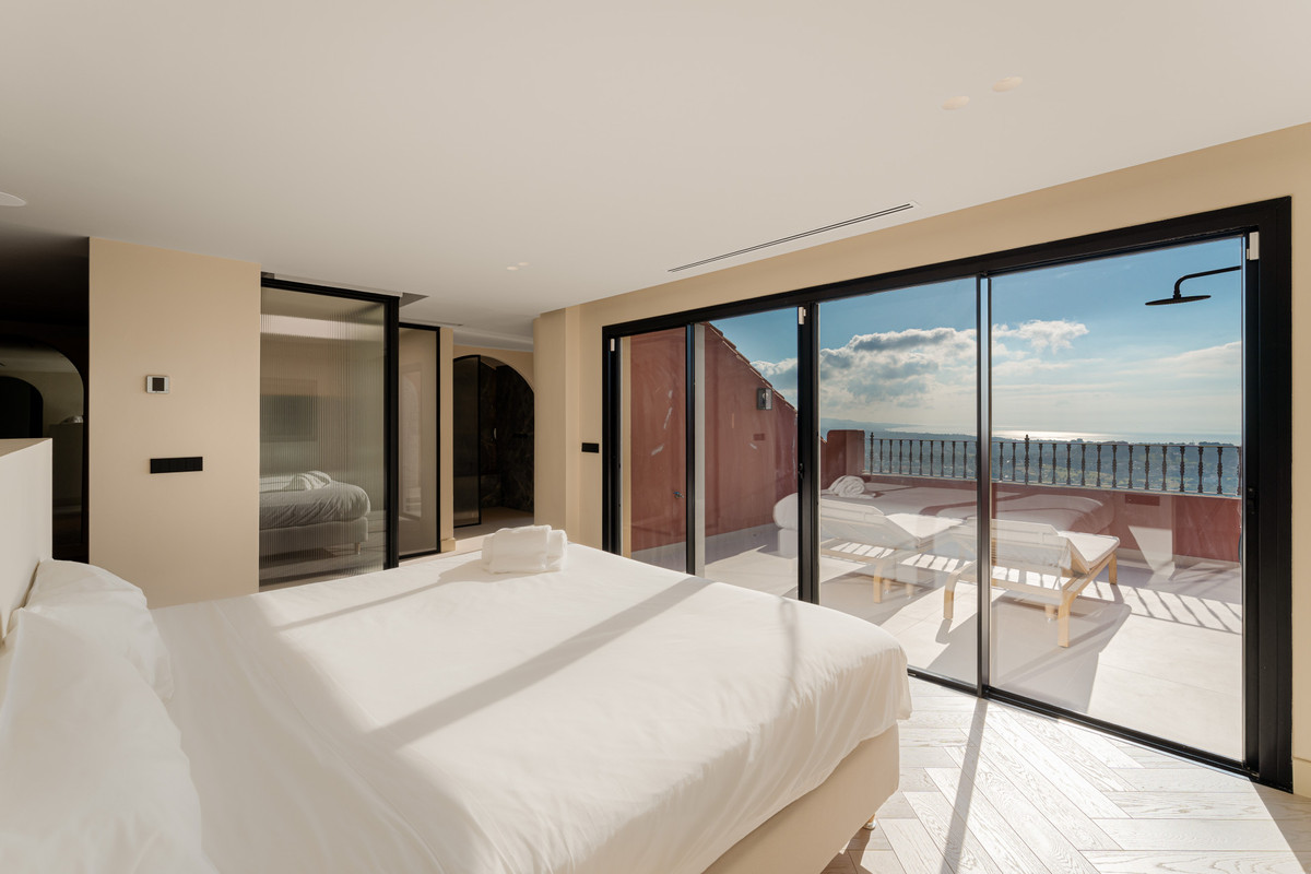 Apartamentos de 4 dormitorios en venta en La Quinta – R5177716