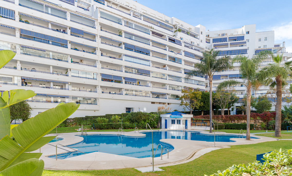 Apartamentos de 2 dormitorios en venta en Marbella – R4933900