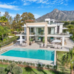 6 bedroom Villas for sale in Milla de Oro – R4709347