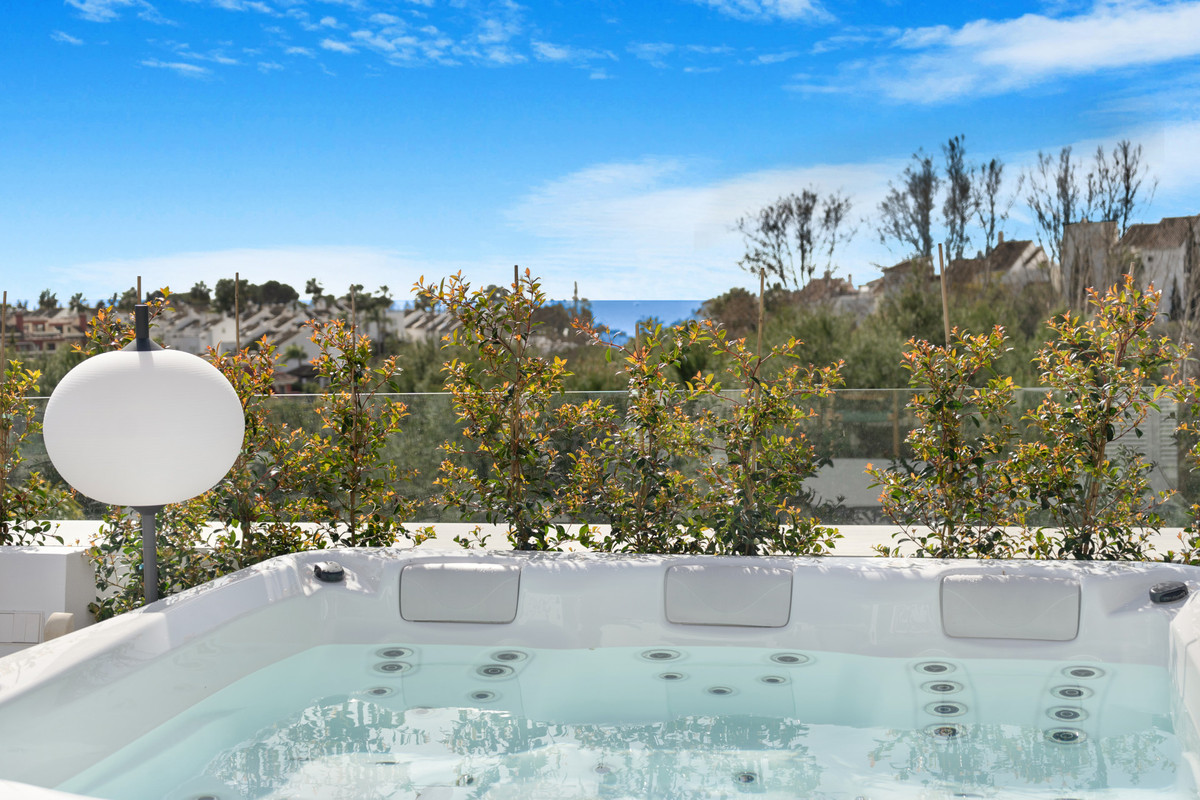6 bedroom Villas for sale in Milla de Oro – R4709347
