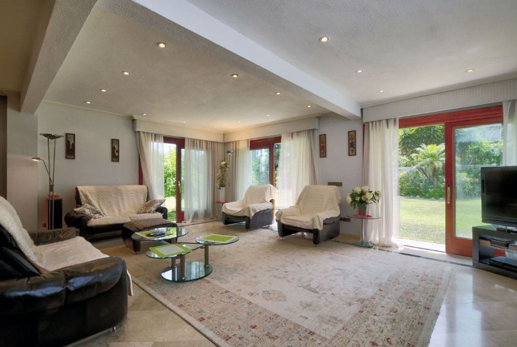 5 bedroom Villas for sale in Atalaya – R4965571