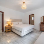 Villas de 2 dormitorios en venta en Elviria – R5198512