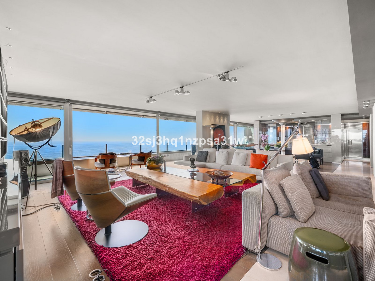 Aticos de 3 dormitorios en venta en Marbella – R5078782
