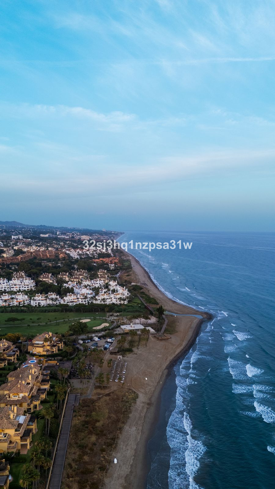 Aticos de 3 dormitorios en venta en Marbella – R5078782
