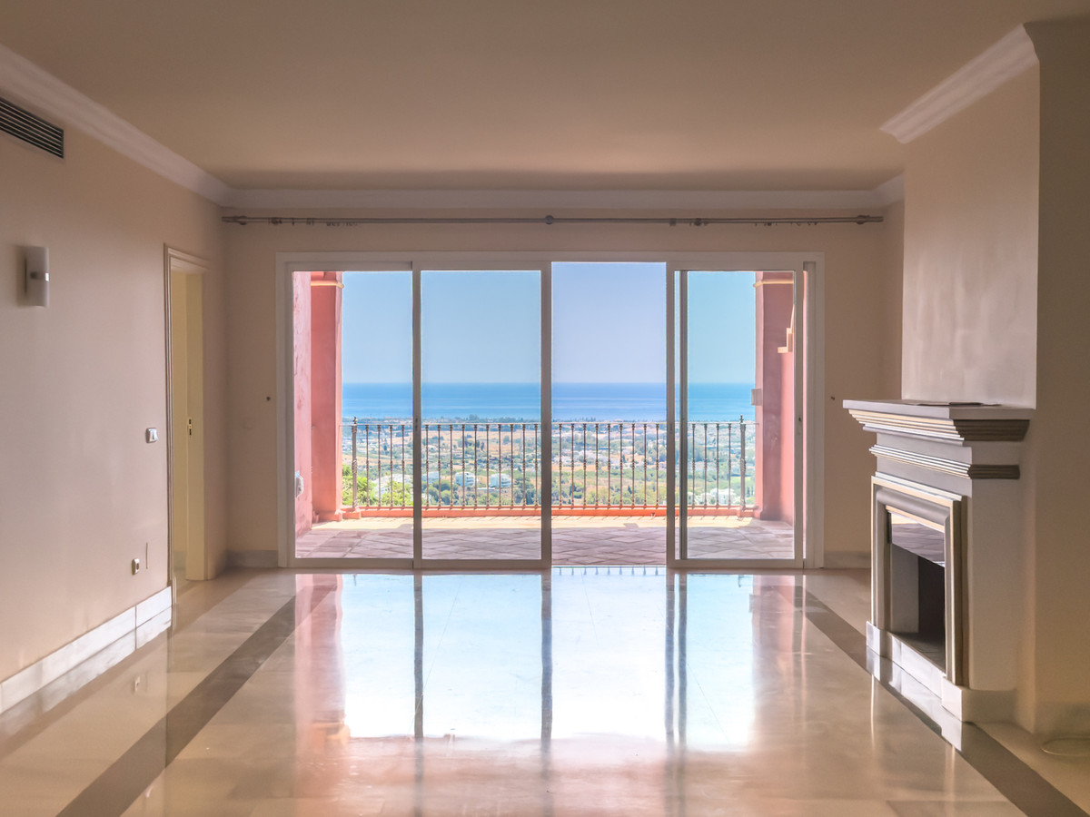 2 bedroom Apartments for sale in Monte Halcones – R5120149 2 bedroom Apartments for sale in Monte Halcones – R5120149