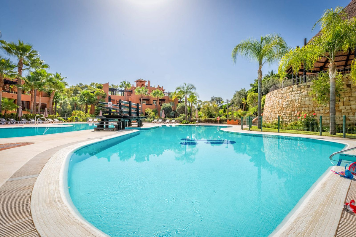 2 bedroom Apartments for sale in Marbella – R4839838