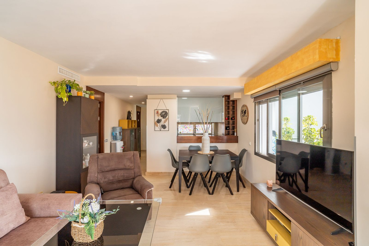 2 bedroom Apartments for sale in La Cala de Mijas – R5199397