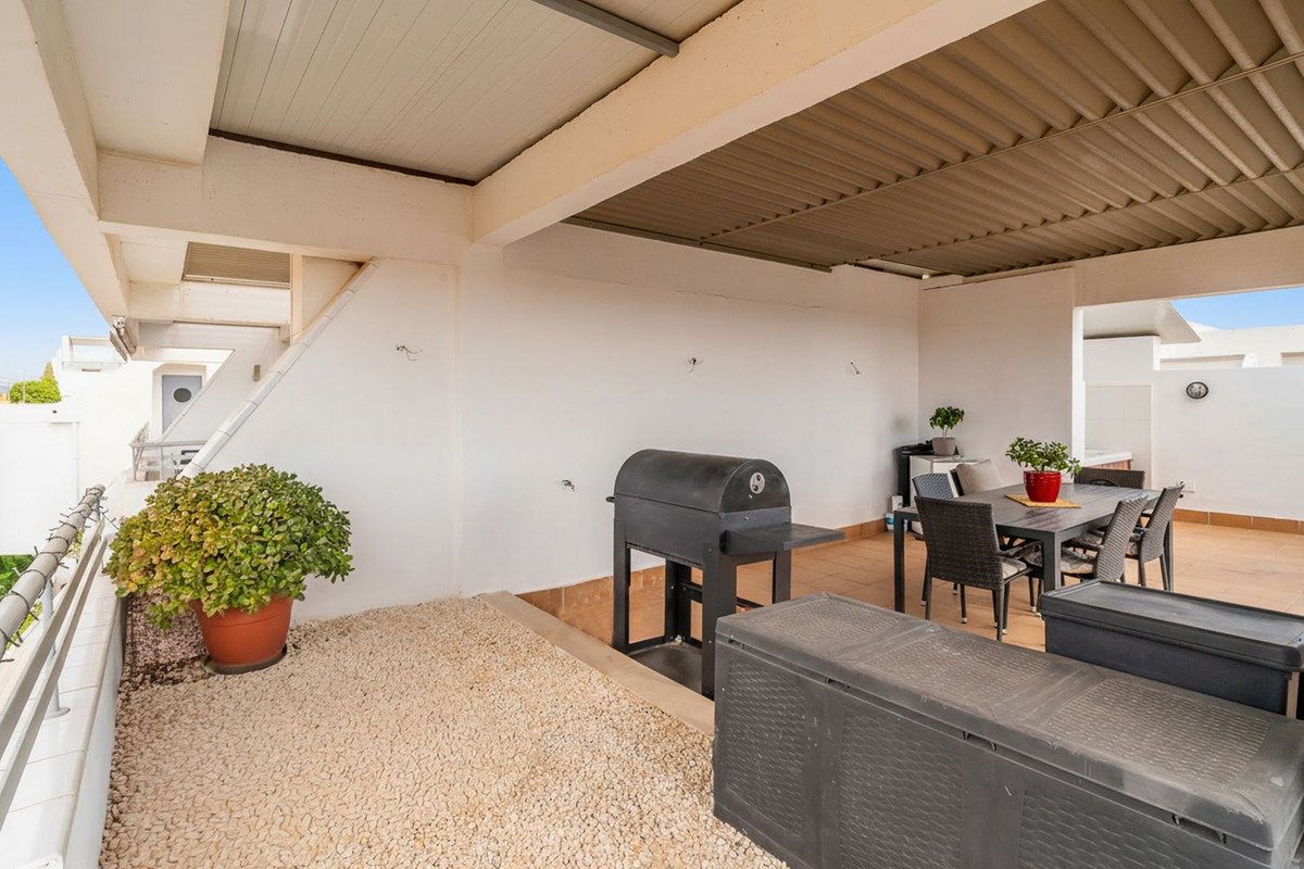 2 bedroom Apartments for sale in La Cala de Mijas – R5199397