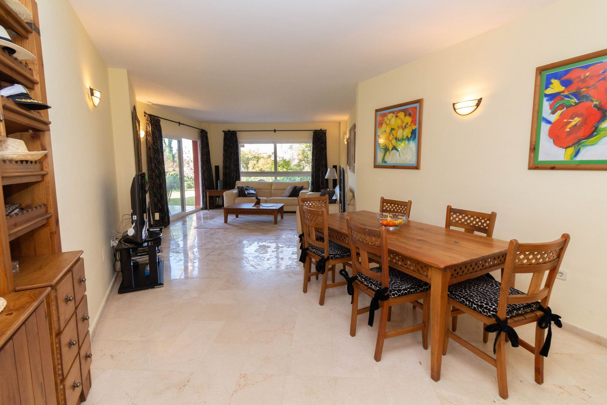 3 bedroom Apartments for sale in Elviria – R5203918 3 bedroom Apartments for sale in Elviria – R5203918