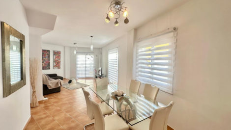 Apartamentos de 3 dormitorios en venta en Marbella – R5192458