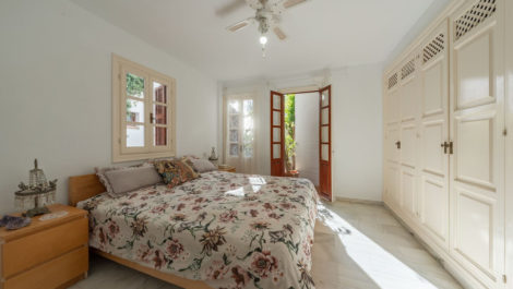 Apartamentos de 3 dormitorios en venta en Marbella – R5167504