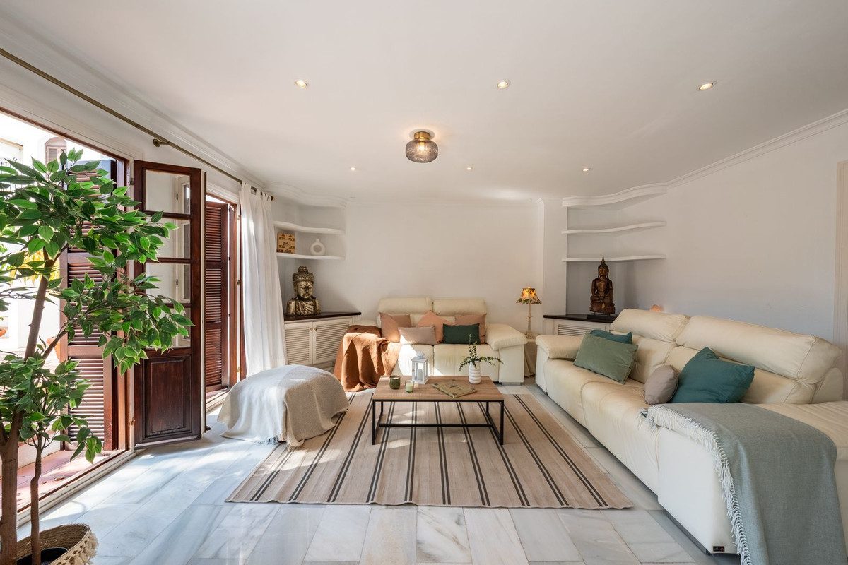 3 bedroom Apartments for sale in Marbella – R5167504