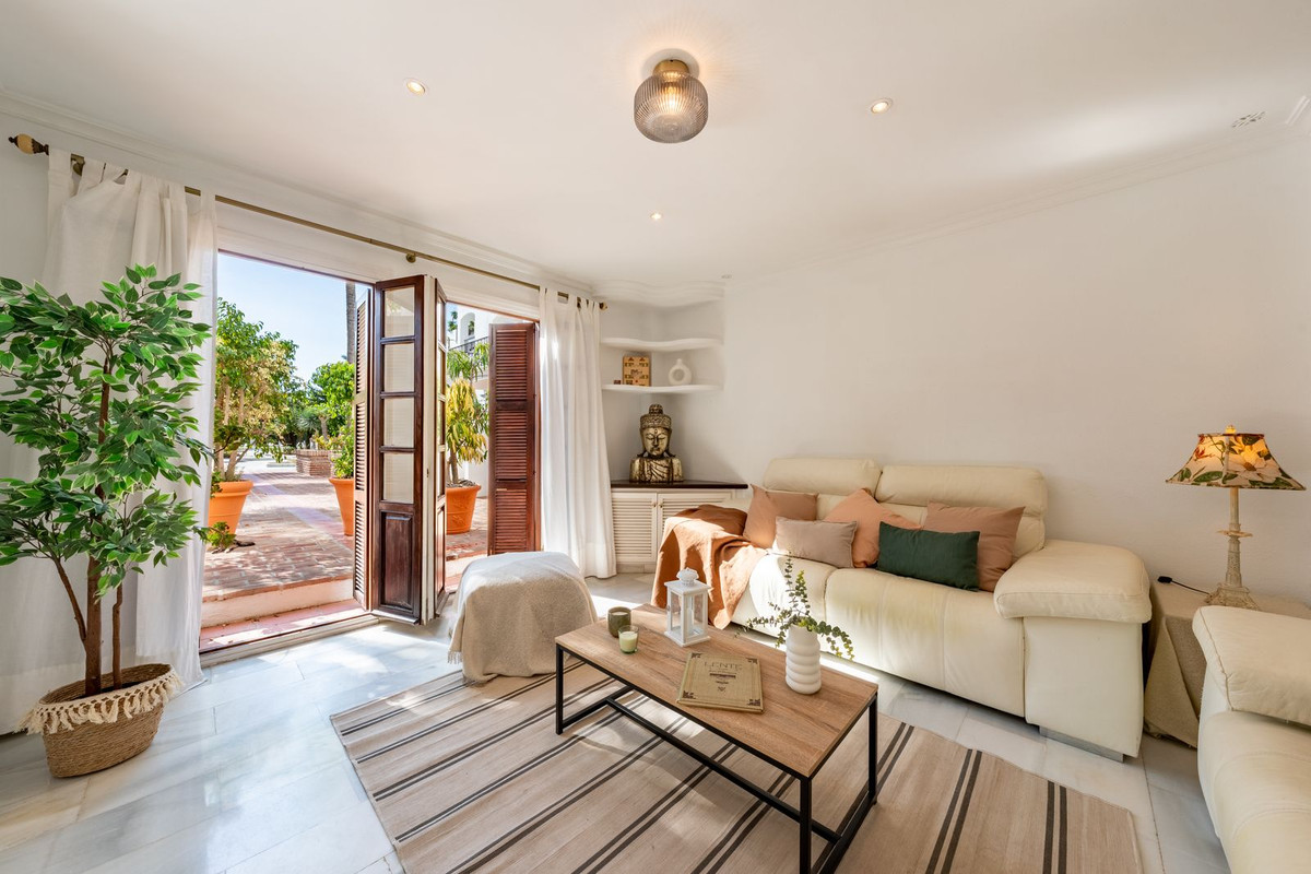 3 bedroom Apartments for sale in Marbella – R5167504