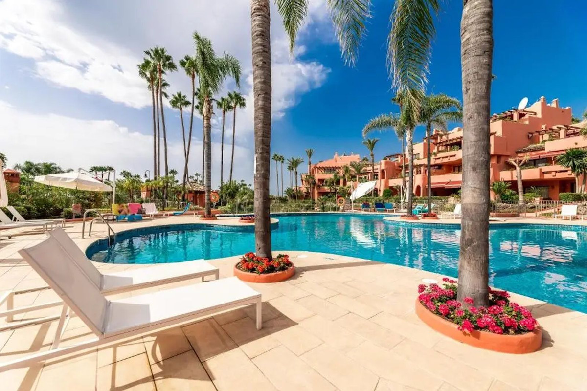 Apartamentos de 3 dormitorios en venta en Nueva Milla de Oro – R5179693