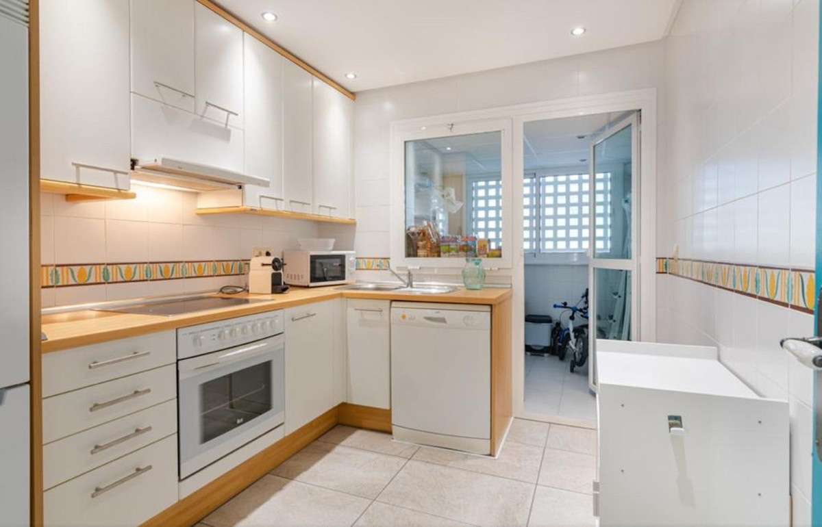 3 bedroom Apartments for sale in Atalaya – R5184298