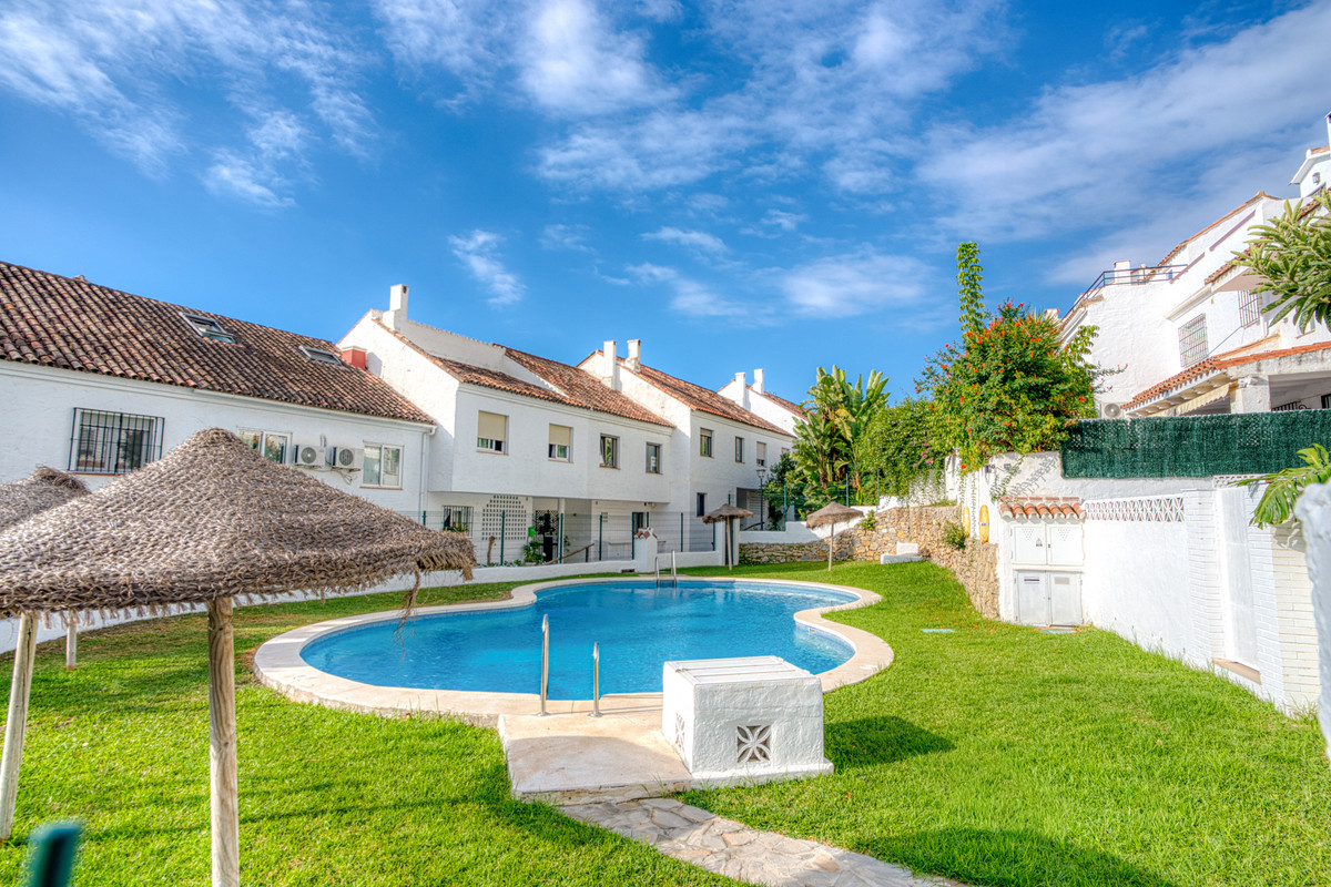 3 bedroom Townhouses for sale in Milla de Oro – R5179837