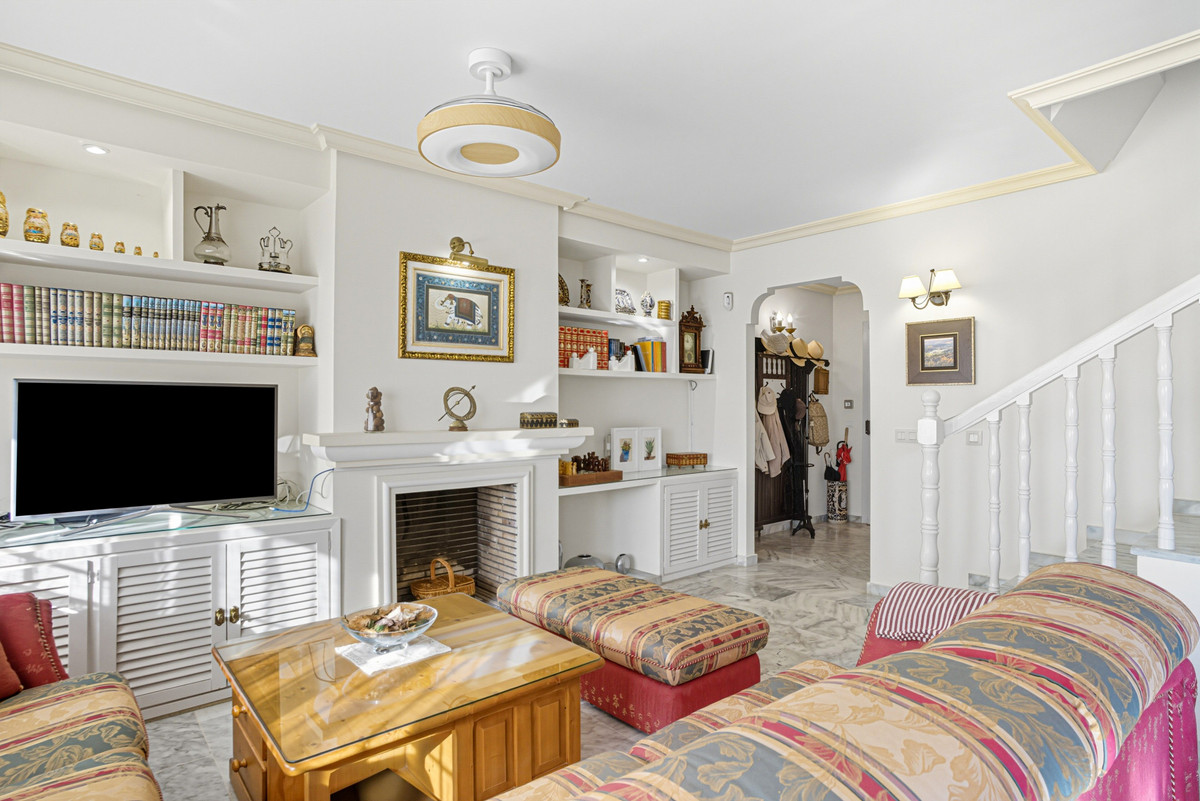 3 bedroom Townhouses for sale in Milla de Oro – R5179837