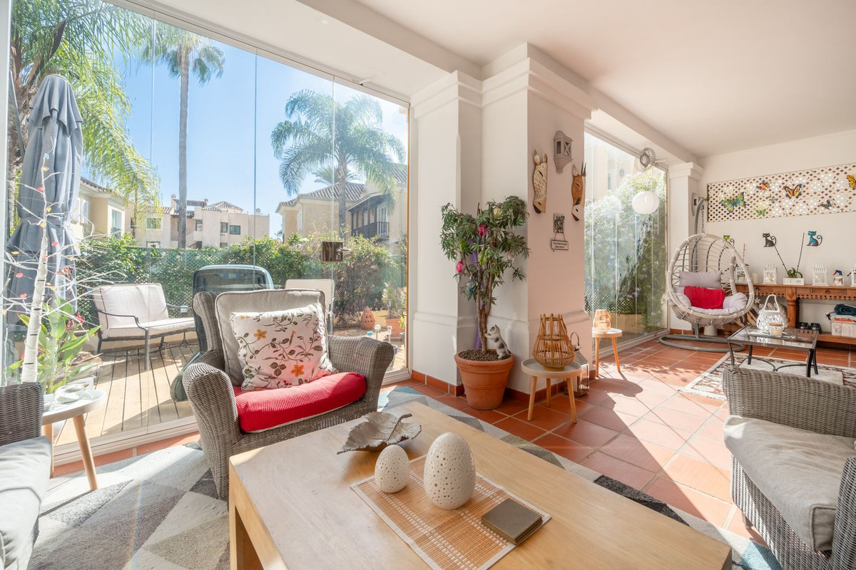 3 bedroom Semi-detached for sale in Elviria – R5186377