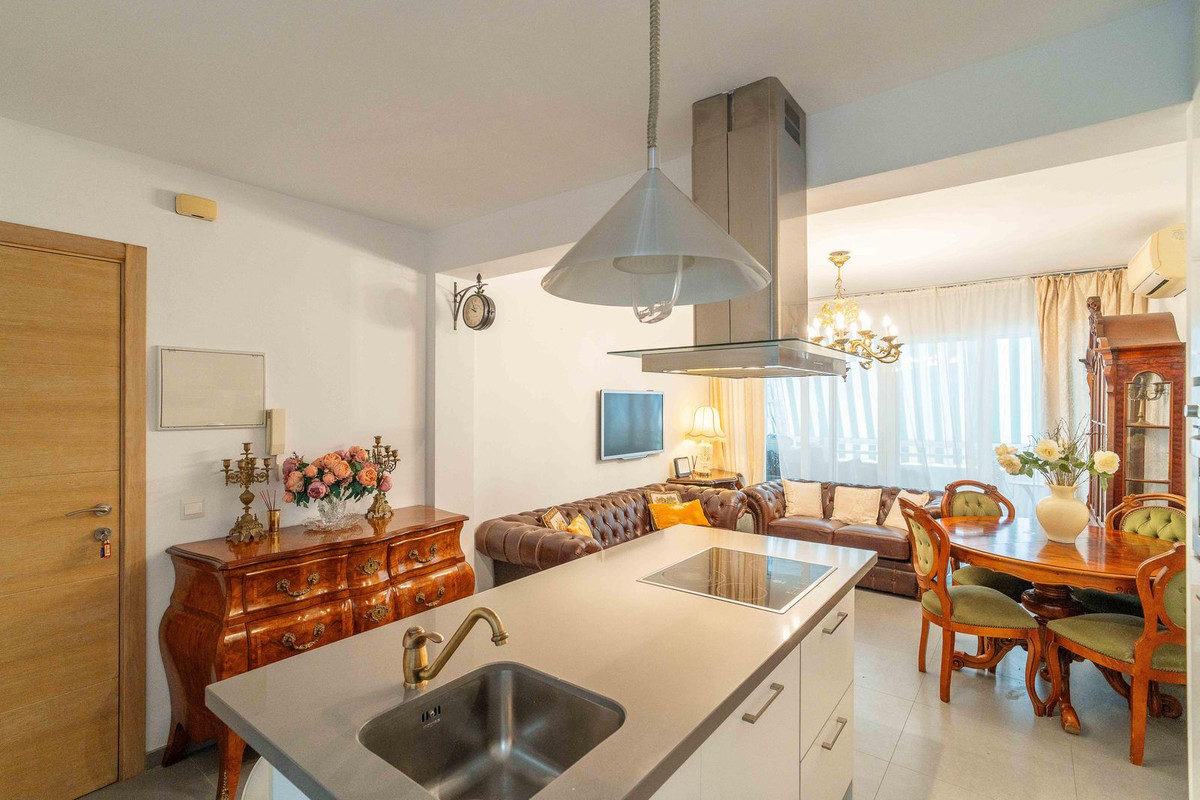 3 bedroom Apartments for sale in Marbella – R5198500