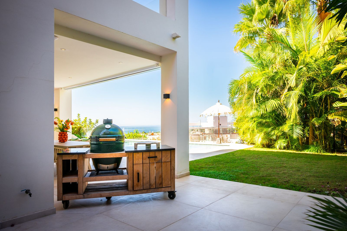 6 bedroom Villas for sale in Artola – R5199706 6 bedroom Villas for sale in Artola – R5199706