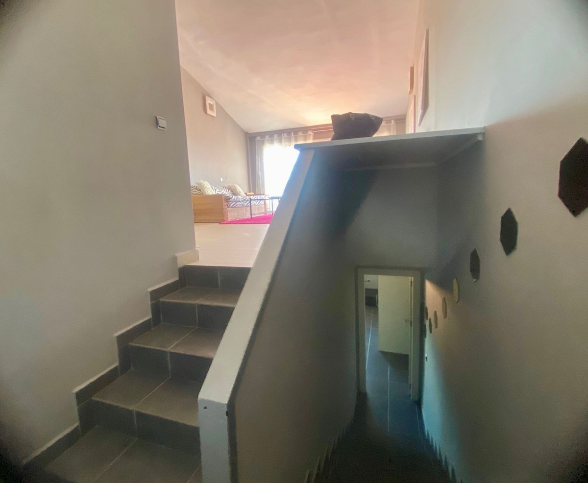 Apartamentos de 2 dormitorios en venta en La Mairena – R5169244
