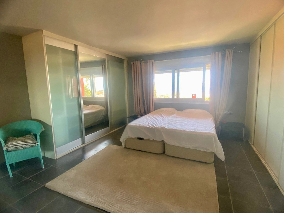 Apartamentos de 2 dormitorios en venta en La Mairena – R5169244