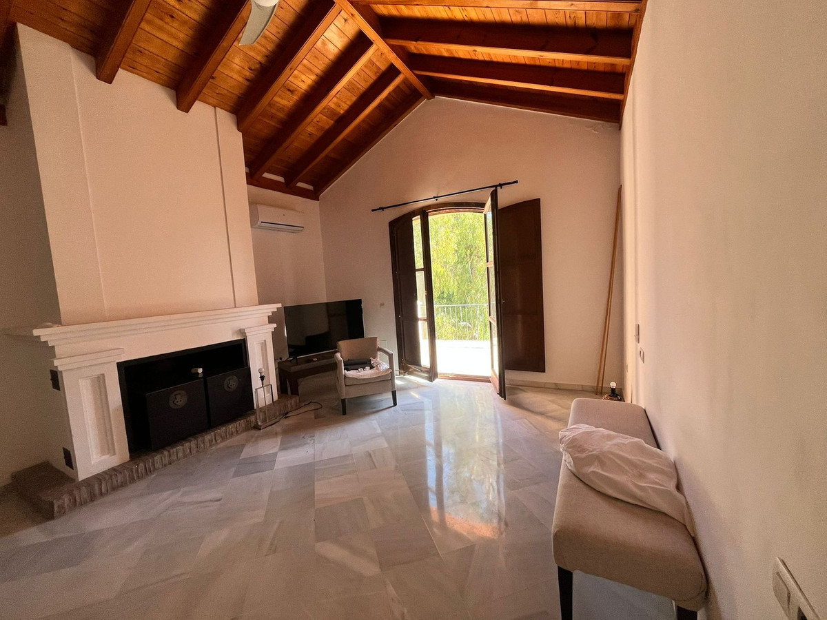 Villas de 5 dormitorios en venta en Guadalmina Alta – R5186386